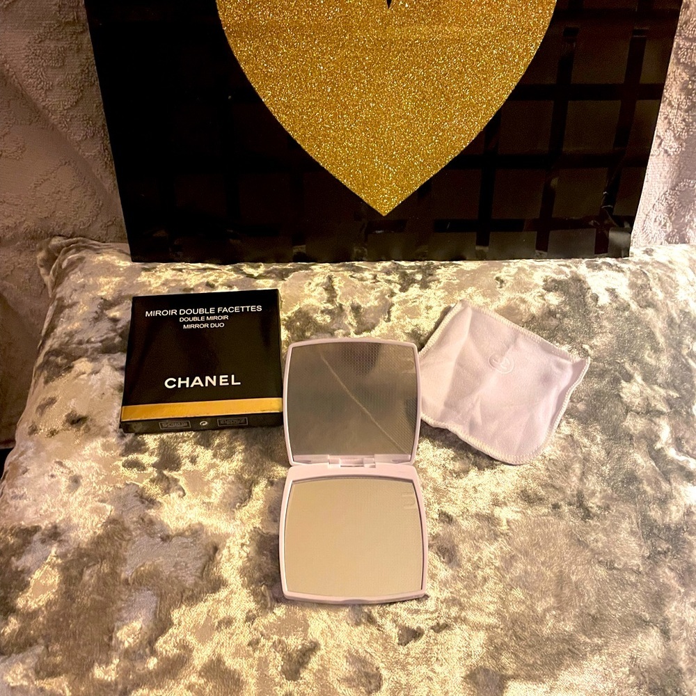 Luxury compact mirror